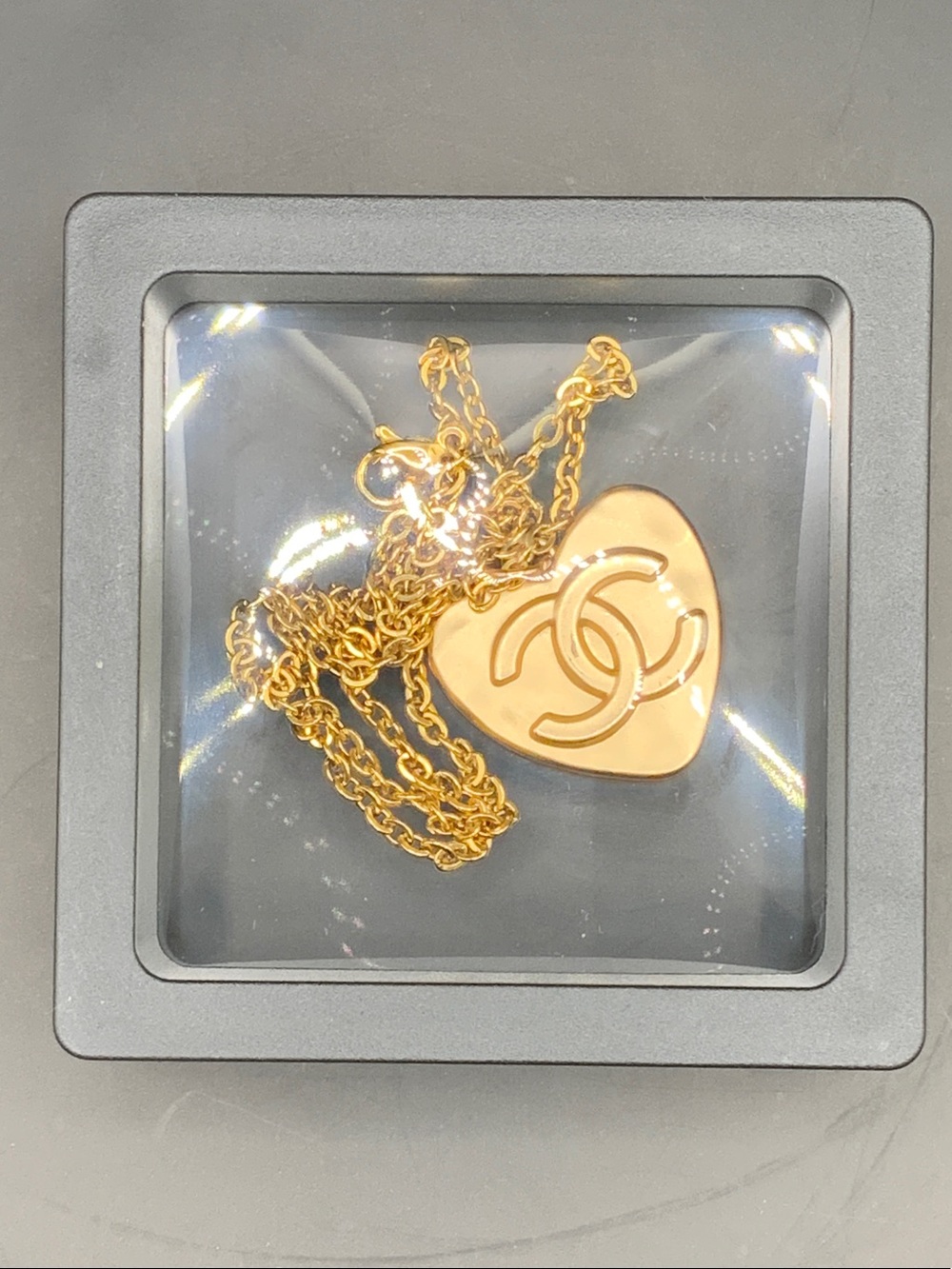 Gold Heart Pendant Necklace with Interlocking fashion CC Motif